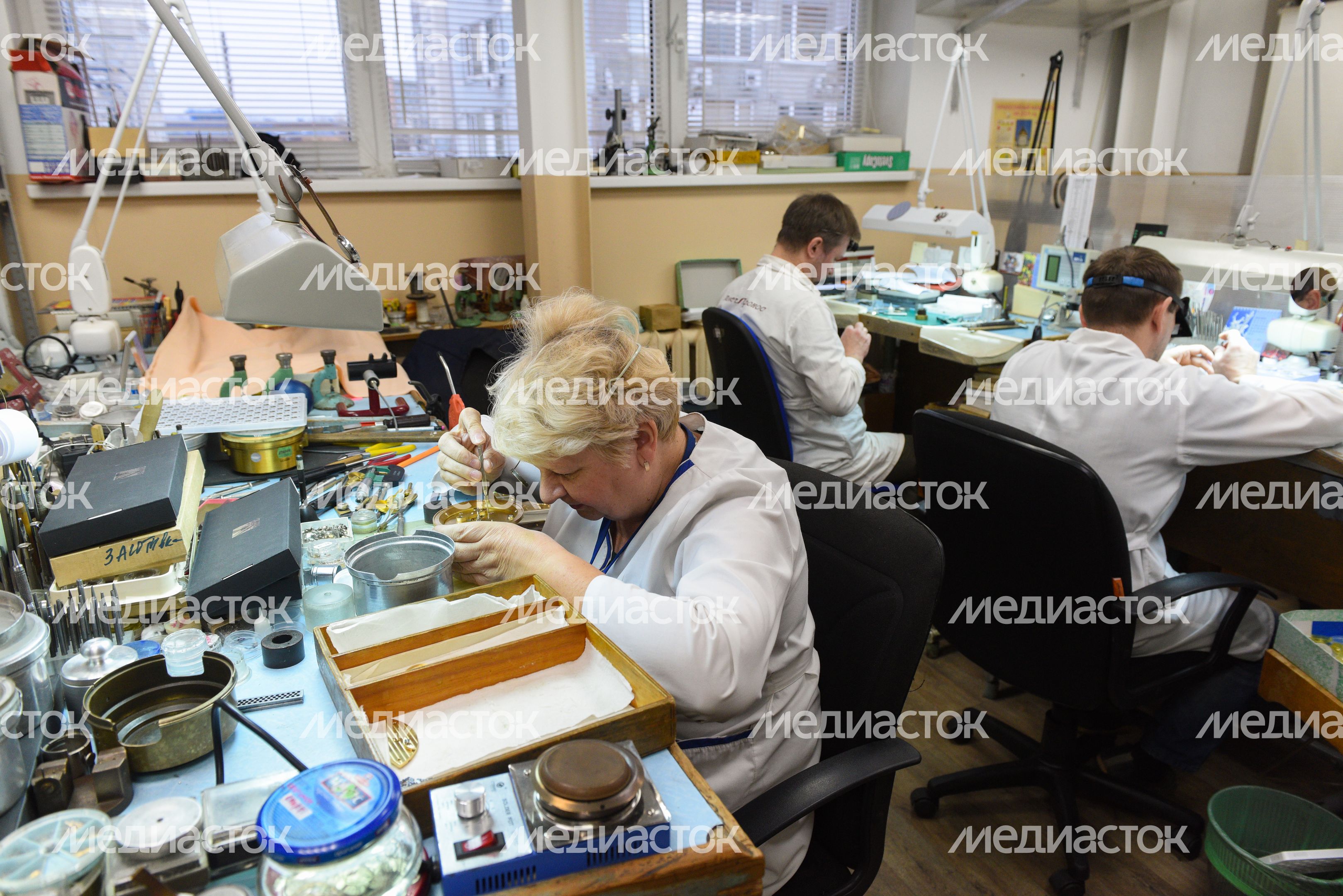 Часовой Завод «Полет-Хронос»
