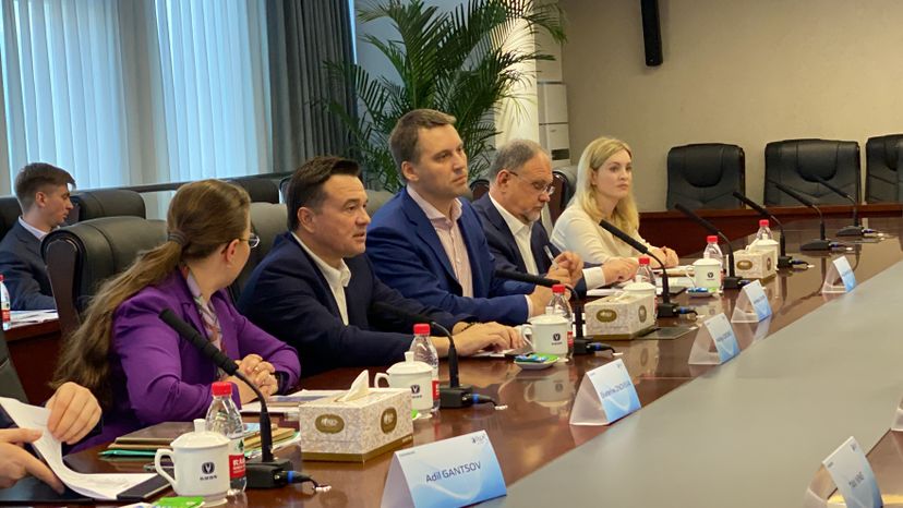 Посещение автозавода Changan Automobile Group в Китае Губернатором Подмосковья