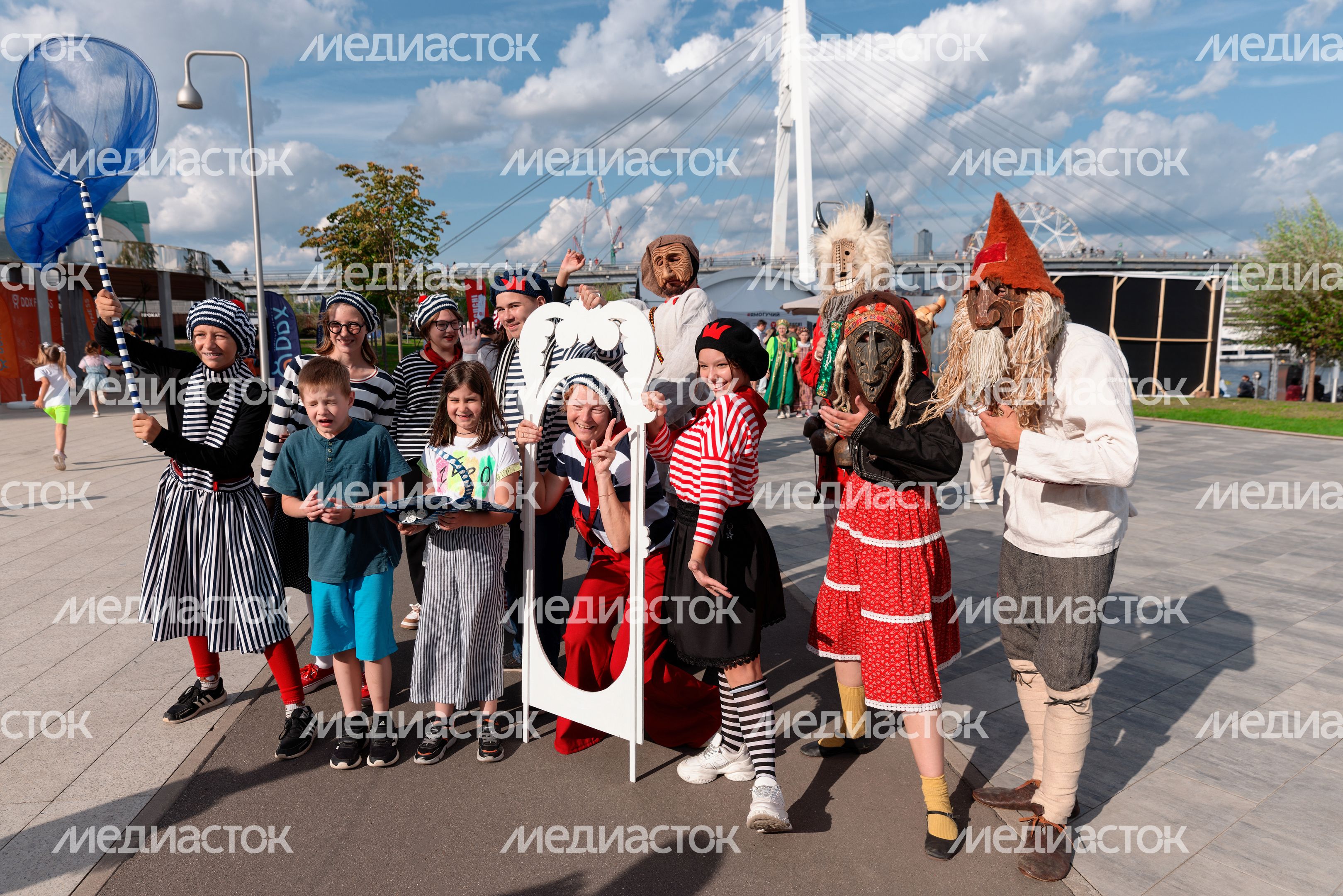 "RUS_СВЕТ". Международный фестиваль современной этнической культуры в Красногорске "RUS_СВЕТ". Международный фестиваль современной этнической культуры в Красногорске