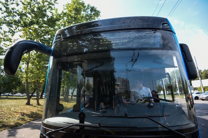 Первый электробус вышел на маршрут в Москве