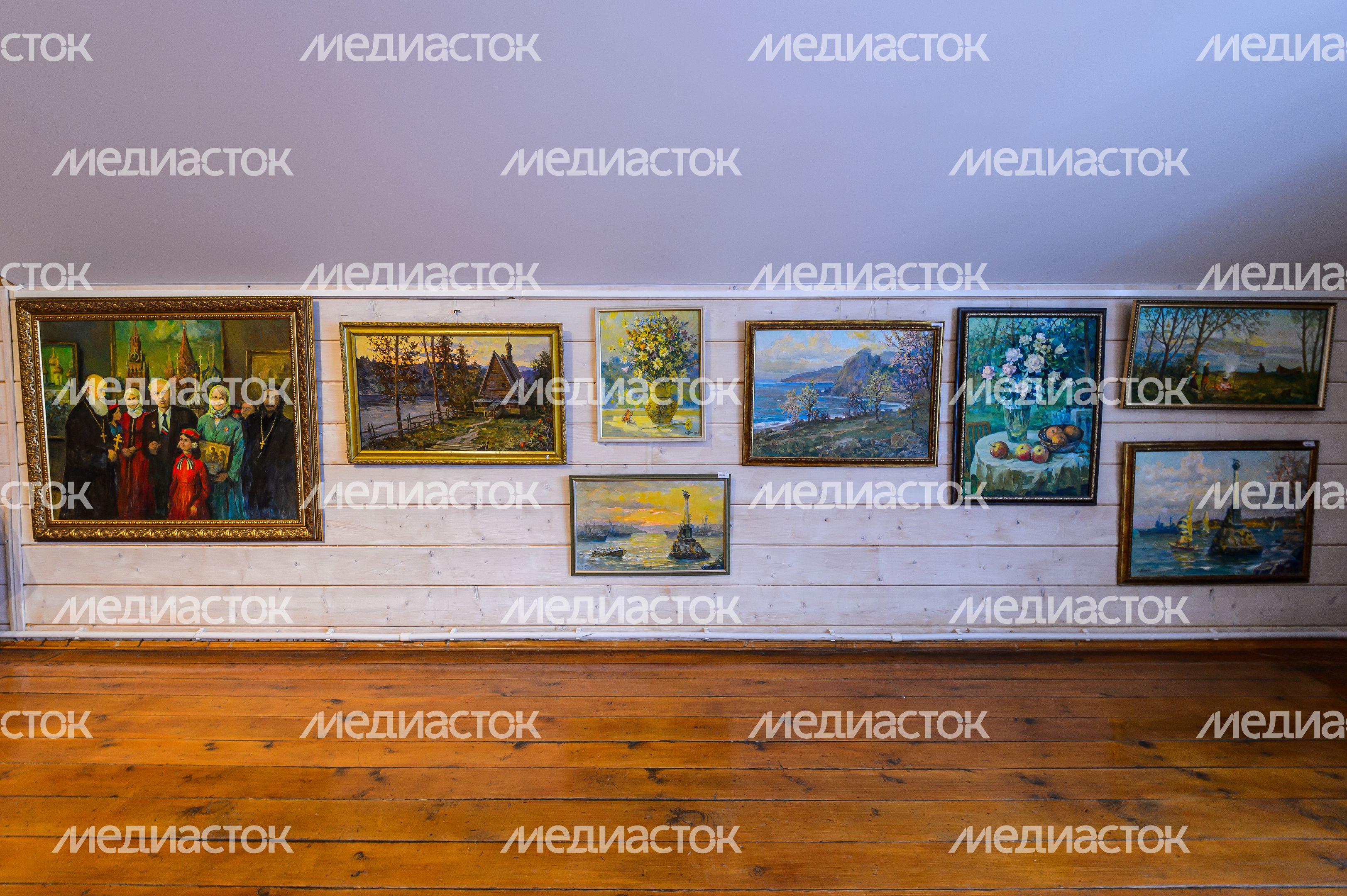 Музей дмитровской лягушки и Культурно-туристическая галерея "Мечта туриста" Музей дмитровской лягушки и Культурно-туристическая галерея "Мечта туриста"