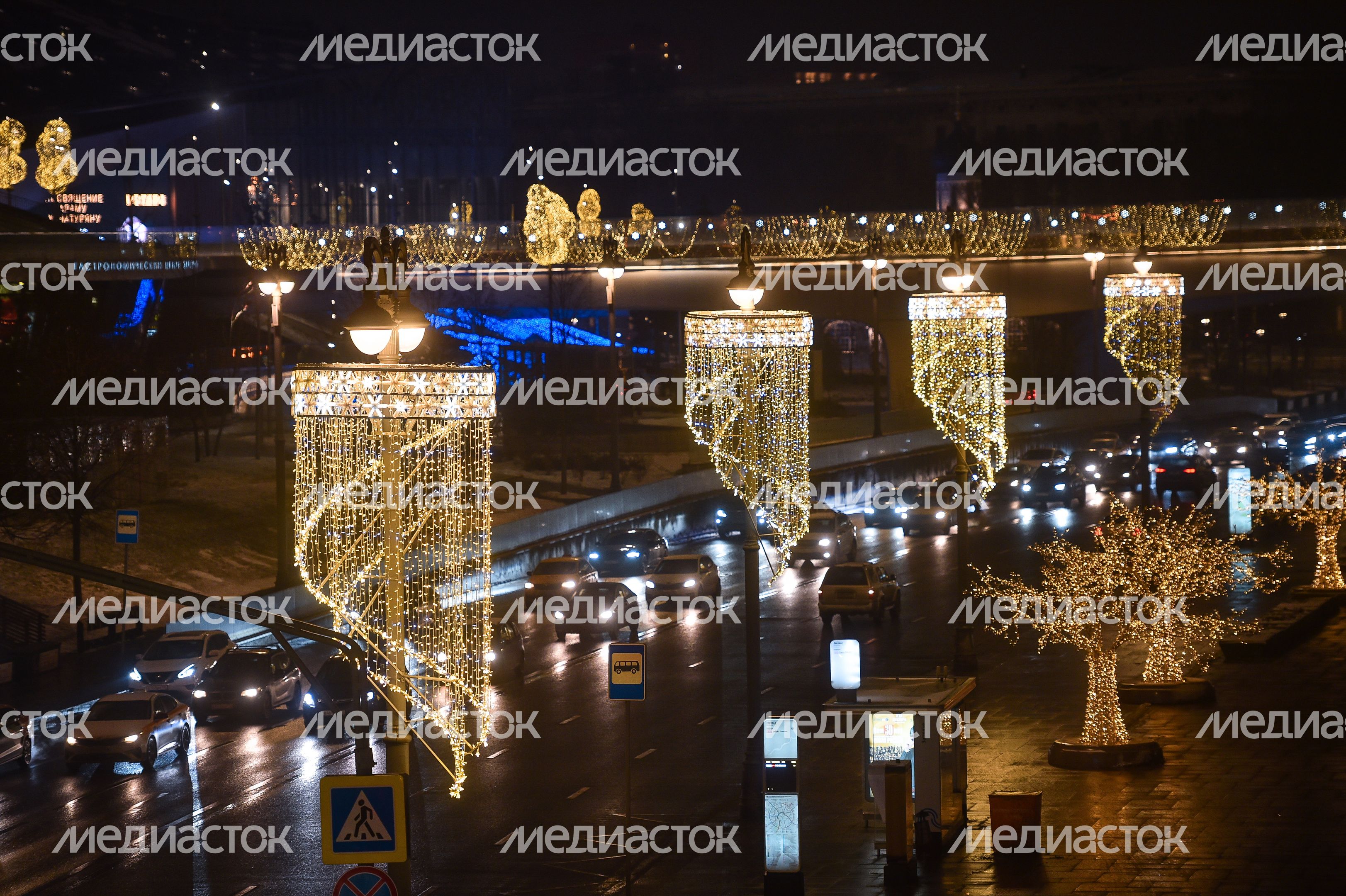 Новогодняя иллюминация в Москве