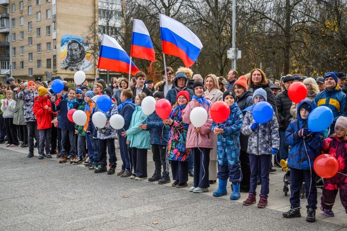 Торжественная встреча космонавтов-рекордсменов по пребыванию на МКС в Звездном городке