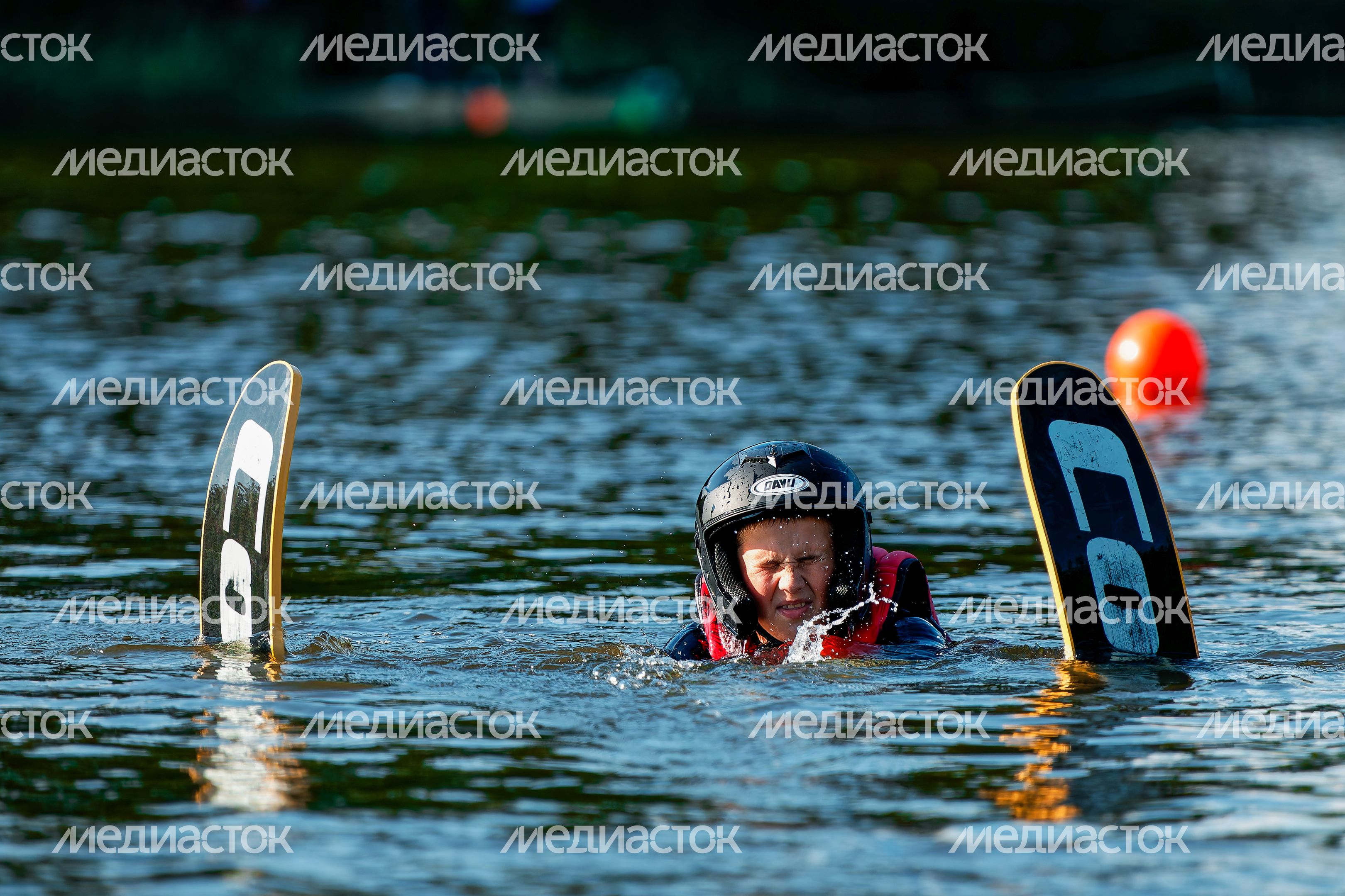 Чемпионат и Первенство Московской области по воднолыжному спорту на Истринском водохранилище в Солнечногорске Чемпионат и Первенство Московской области по воднолыжному спорту на Истринском водохранилище в Солнечногорске