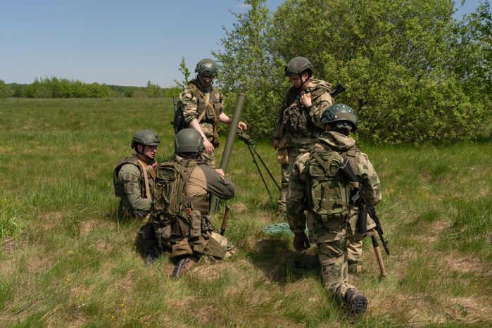 Военно-техническая игра "Арт-дуэль-2024" на аэродроме Волосово