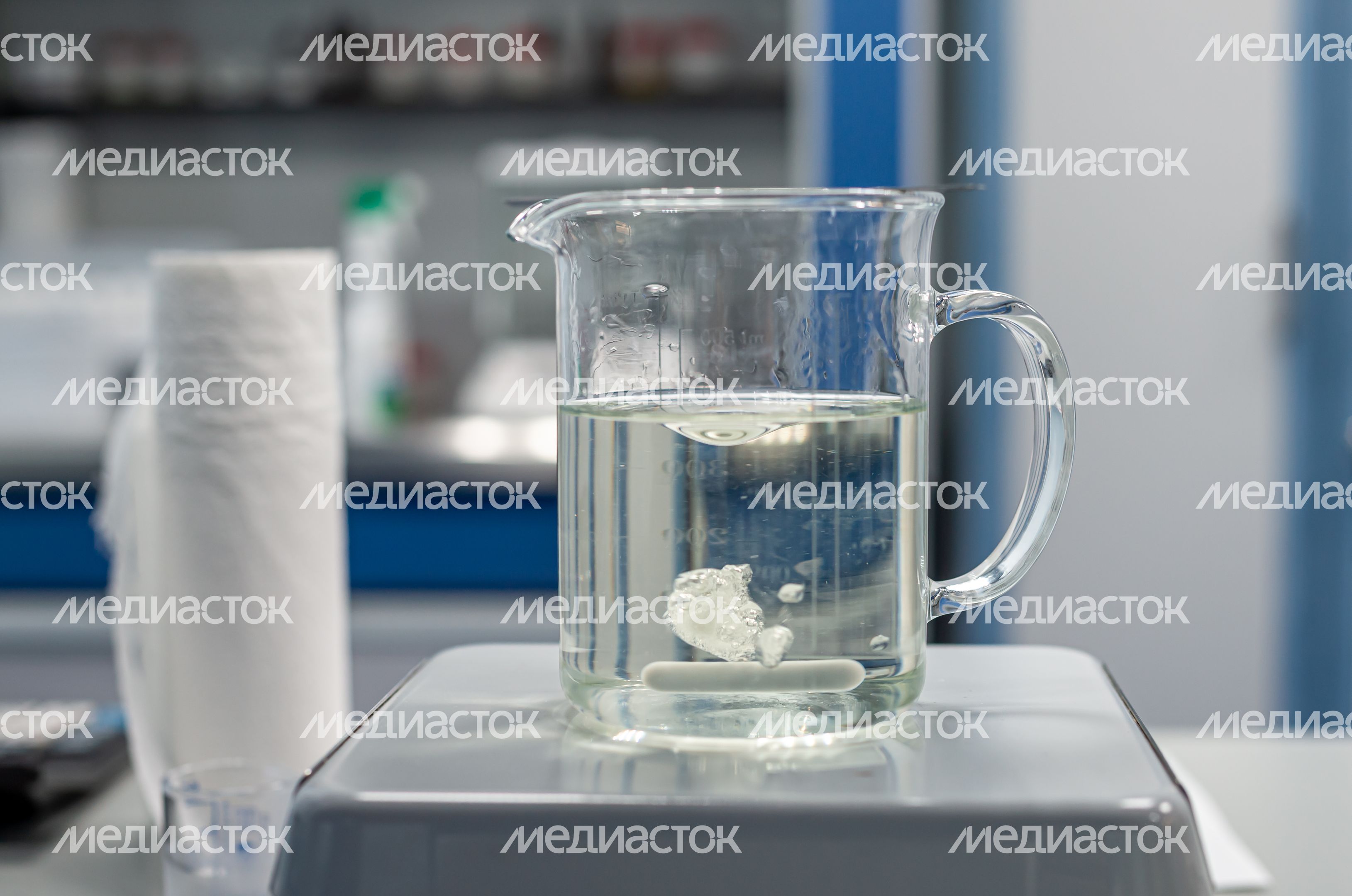 Процесс работы фабрики косметического бренда Mixit
