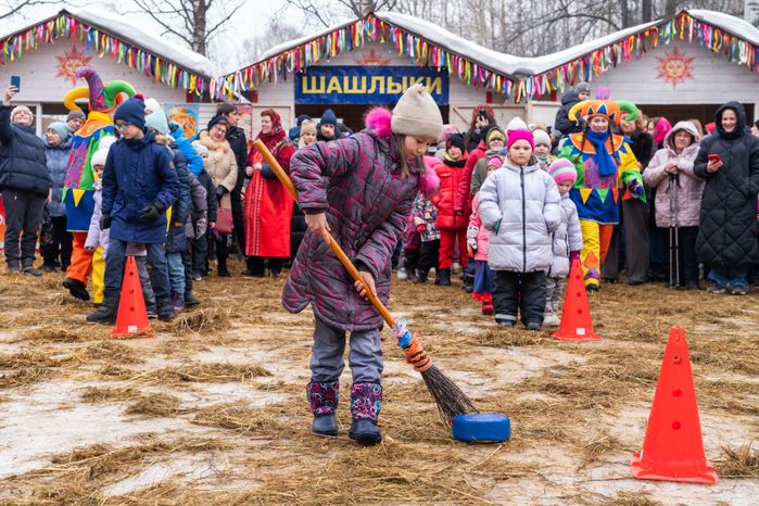 Масленица в парке "Захарово". Одинцовский округ