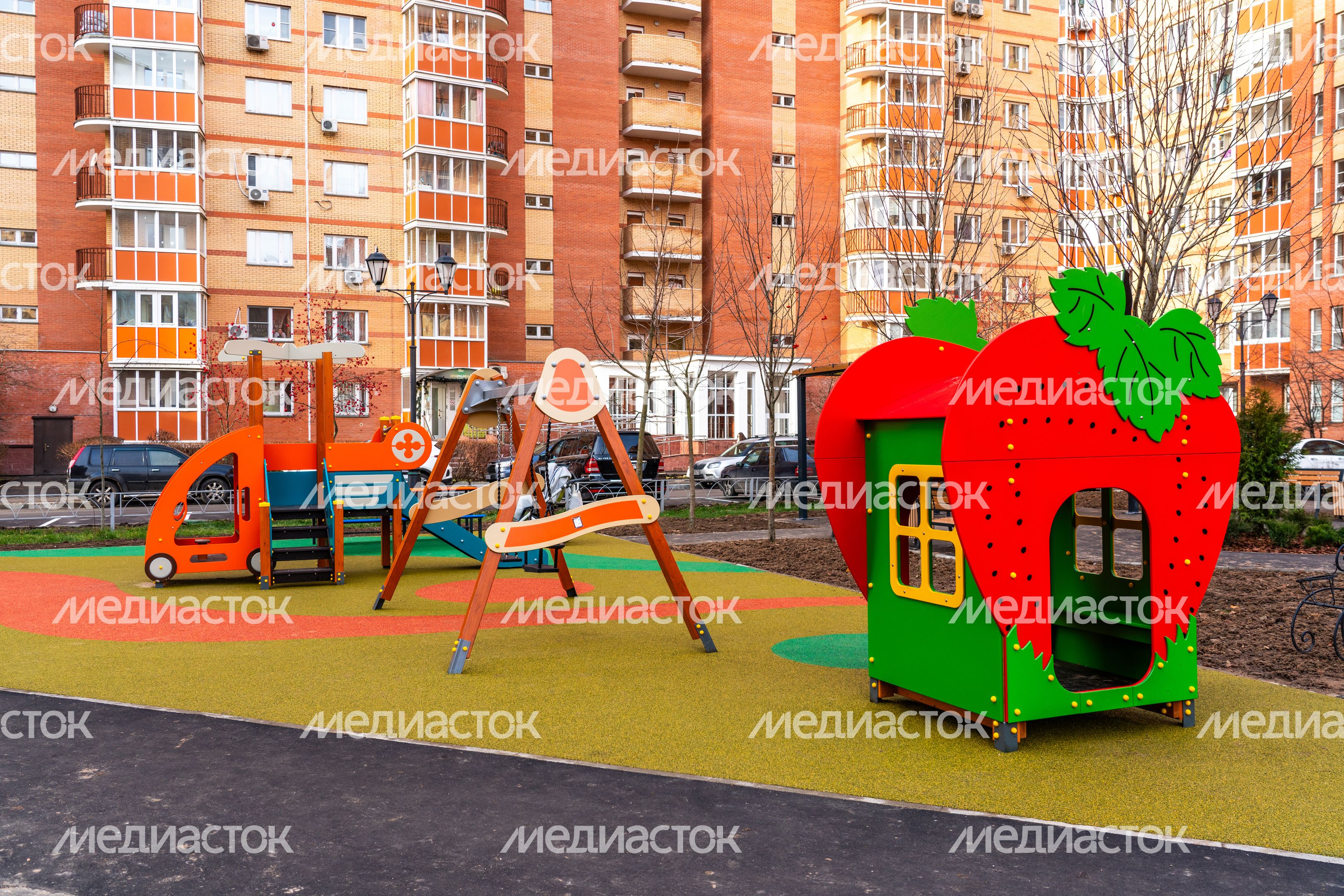 Благоустройство детской площадки в поселке ВНИИССОК на улице Дениса Давыдова Одинцовского округа Благоустройство детской площадки в поселке ВНИИССОК на улице Дениса Давыдова Одинцовского округа