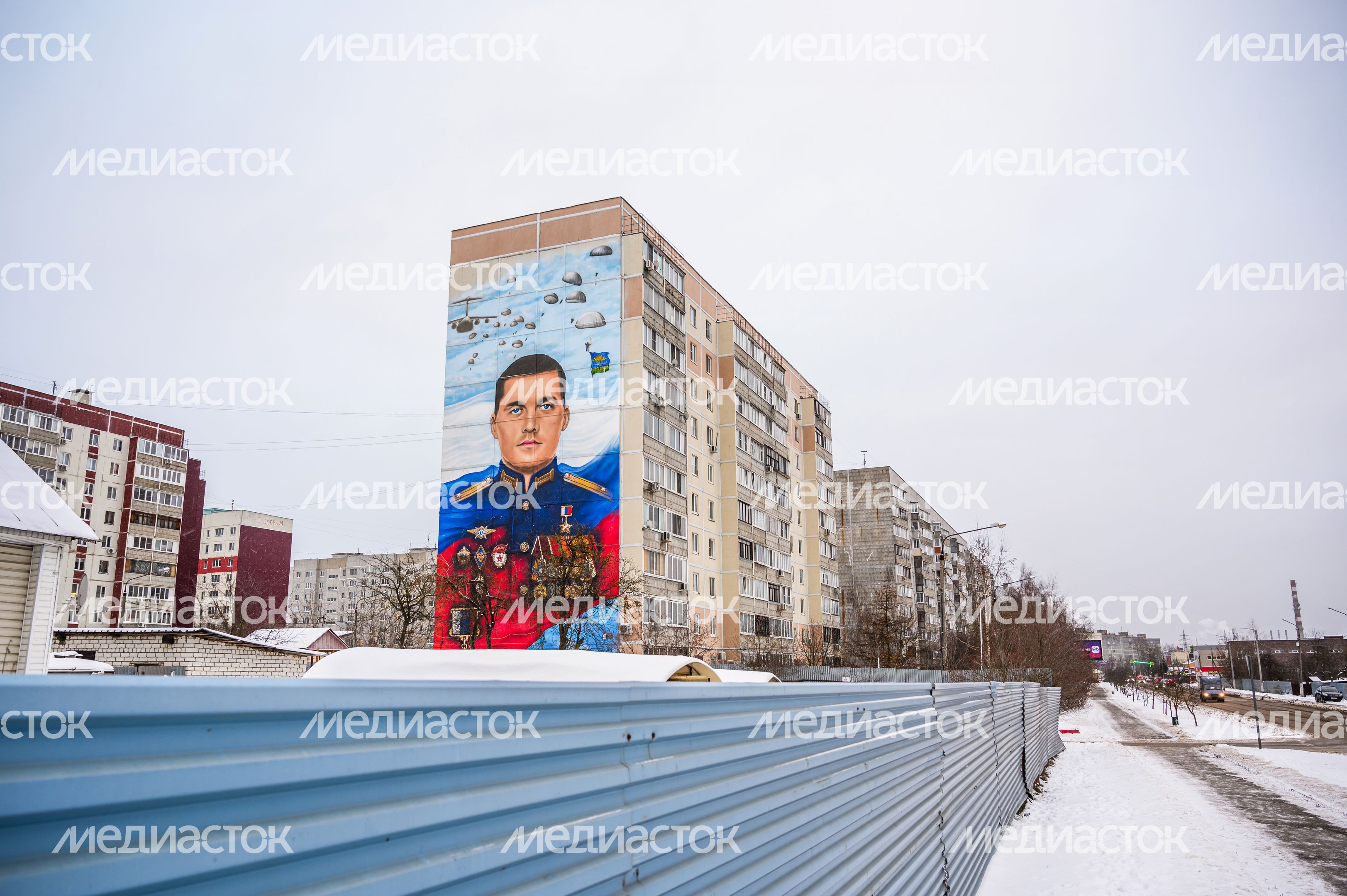 Мурал, посвященный Герою России, майору А.Н. Осокину в Орехово-Зуеве Мурал, посвященный Герою России, майору А.Н. Осокину в Орехово-Зуеве