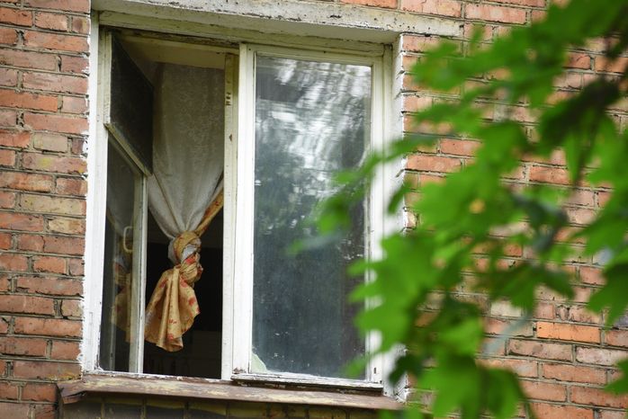 Окно квартиры жилого дома в Реутове