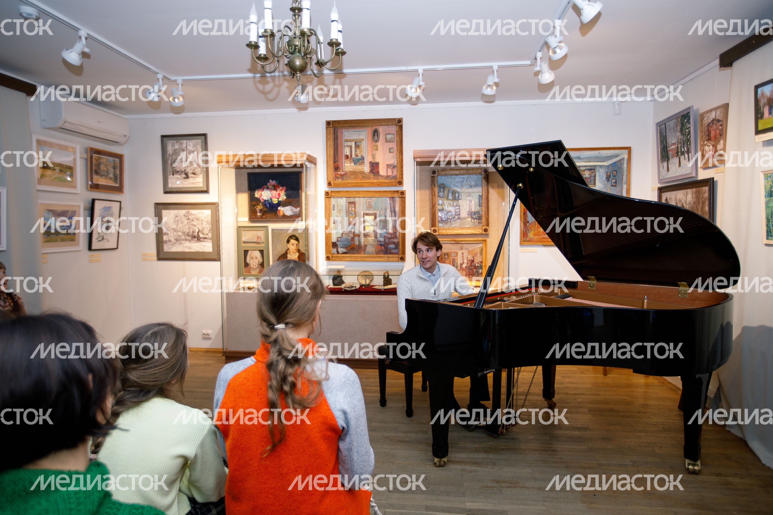 Пушкино. Усадьба Мураново. Ночь искусств Пушкино. Усадьба Мураново. Ночь искусств