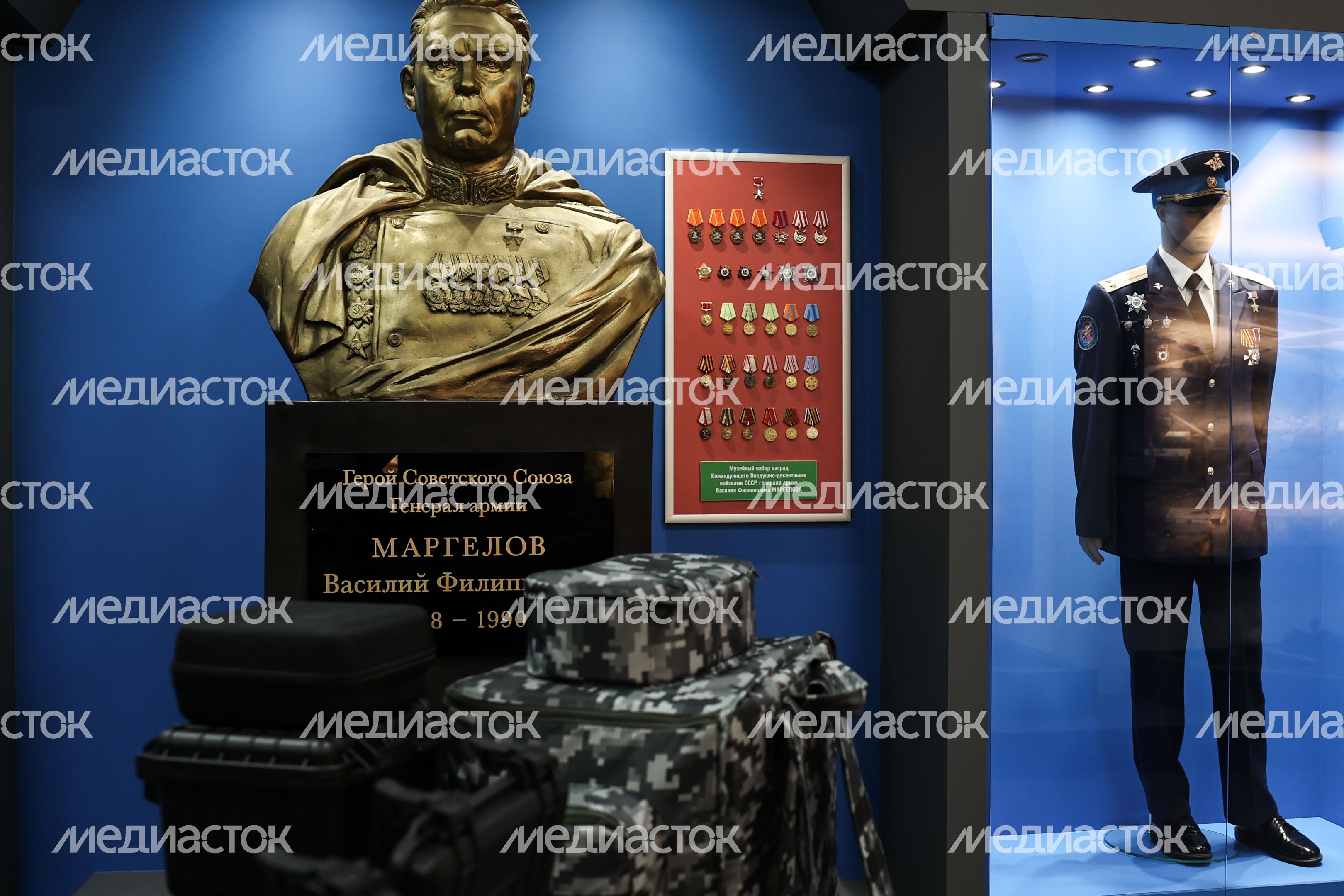 Команда губернатора Московской области передала бригаде спецназа ВДВ тепловизоры и дроны Команда губернатора Московской области передала бригаде спецназа ВДВ тепловизоры и дроны