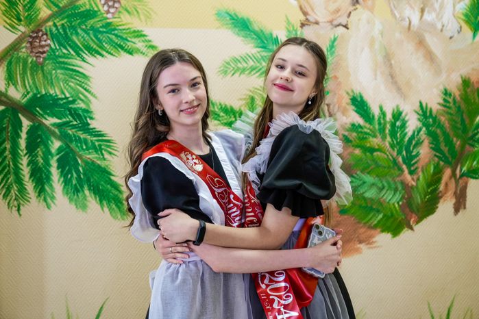 Губернатор поздравил выпускников реутовской СОШ №10 с последним звонком