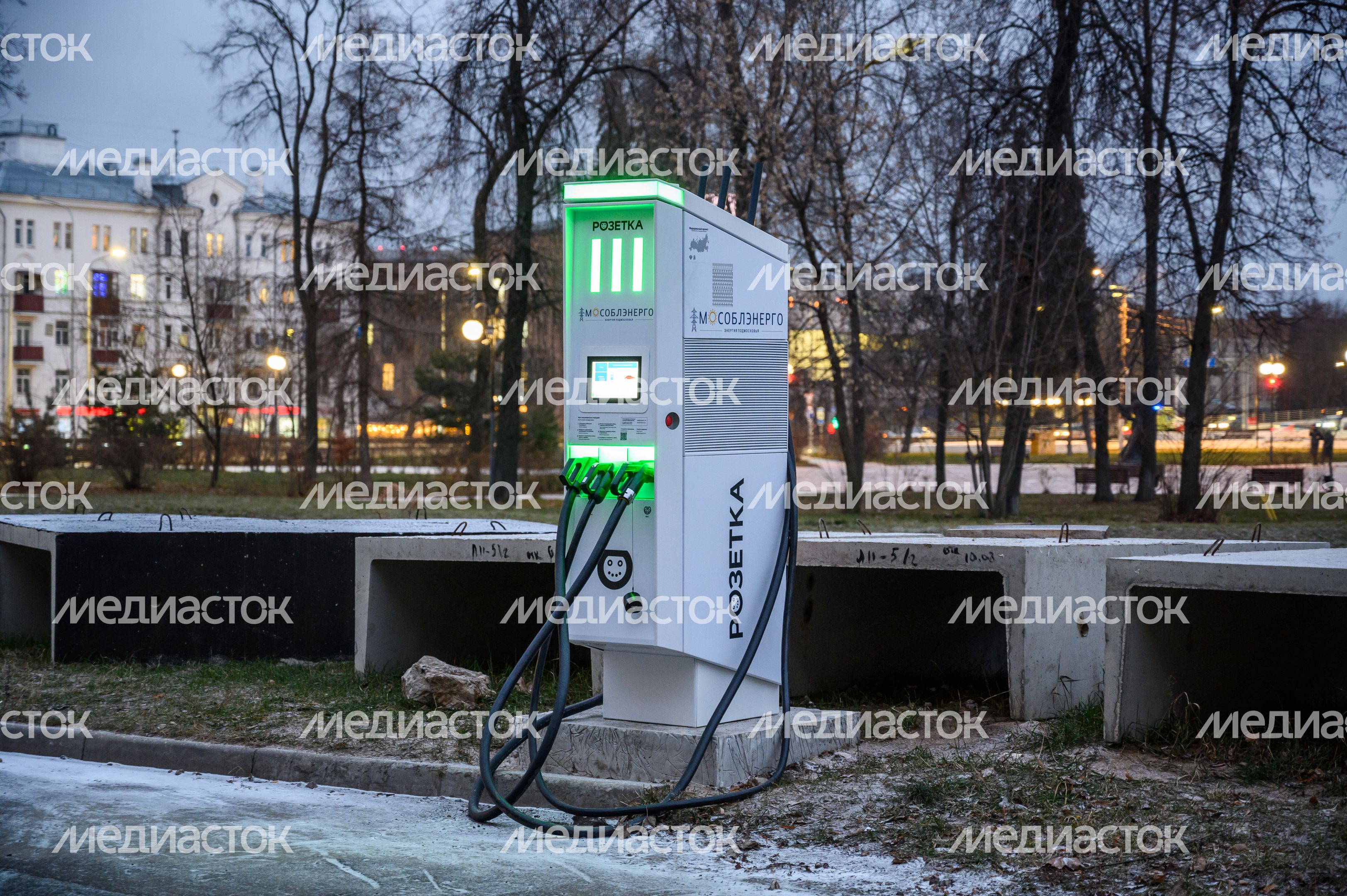 Новая электрозарядная станция (ЭЗС) на Октябрьском проспекте в Люберцах Новая электрозарядная станция (ЭЗС) на Октябрьском проспекте в Люберцах