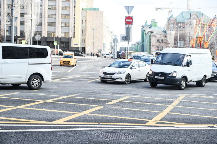 Вафельная разметка на улицах Москвы