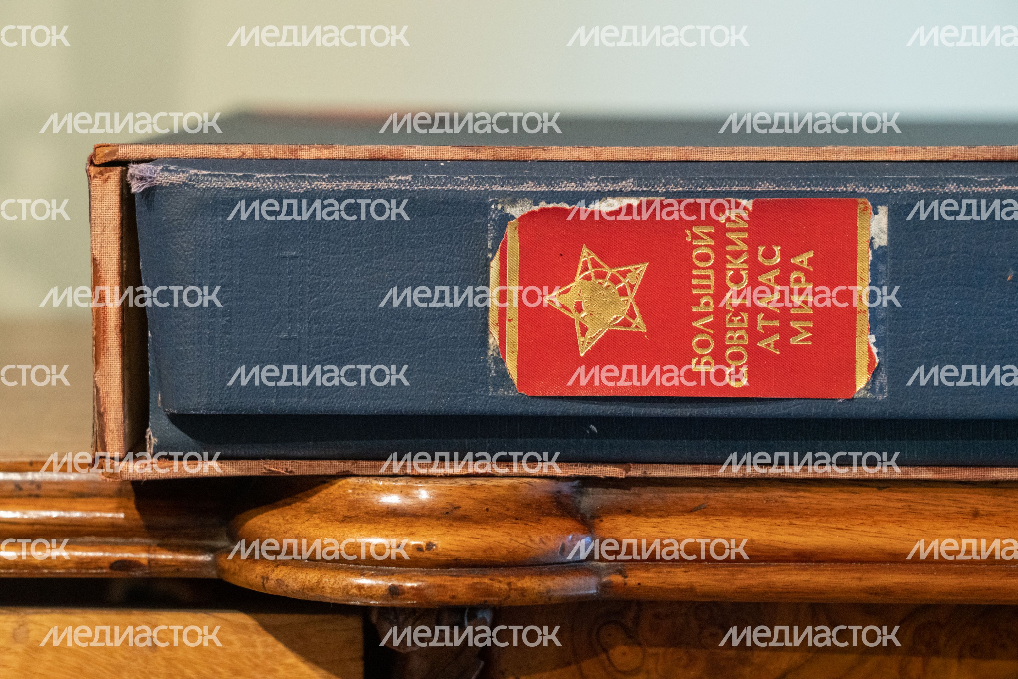 Выставка "Здесь Немирович" в музее-заповеднике "Горки Ленинские"