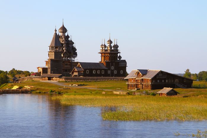 Архитектурный ансамбль Кижский погост на острове Кижи