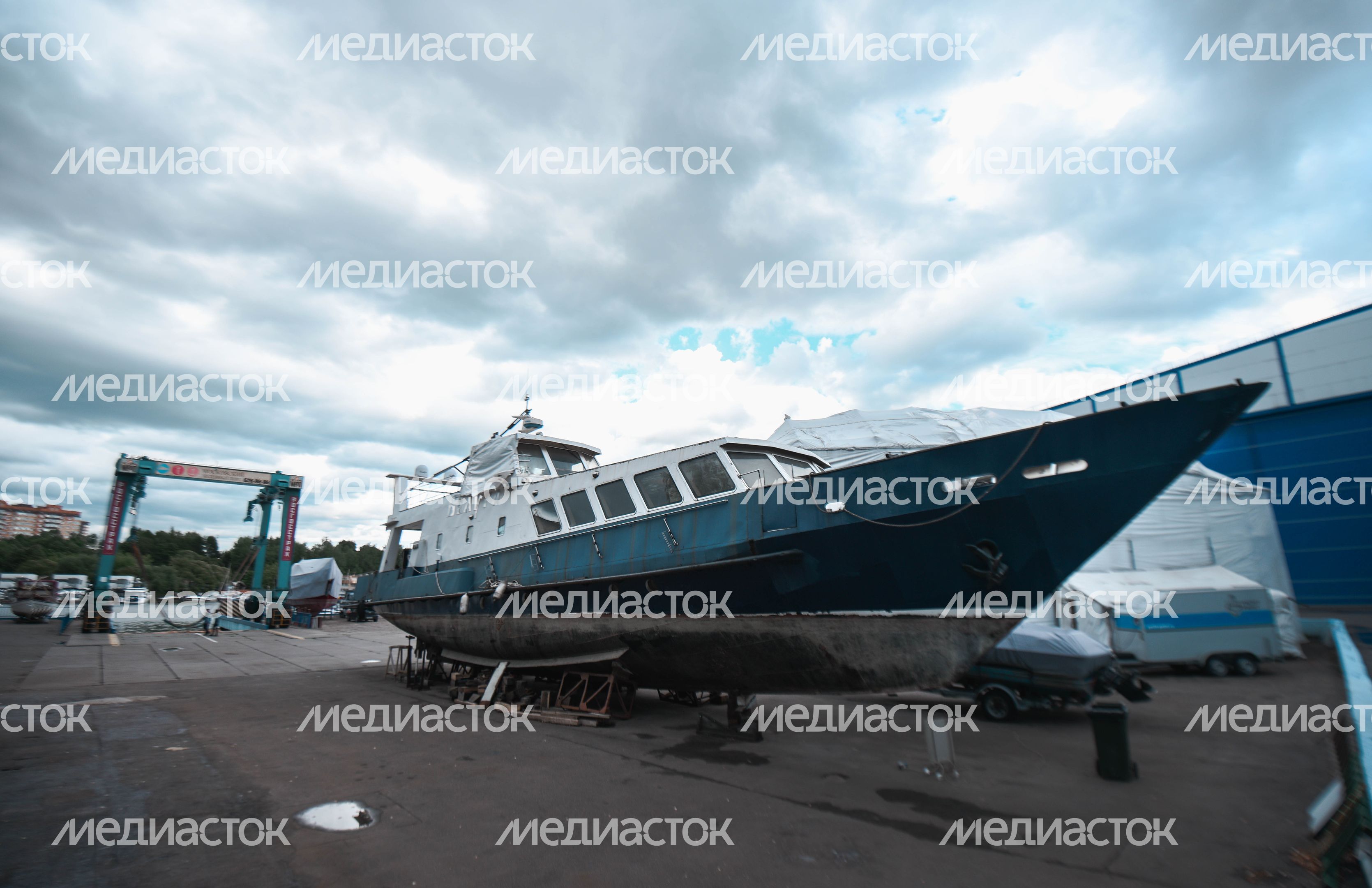 Московский международный яхтенный порт в Долгопрудном