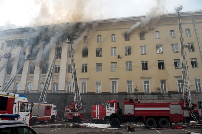 Пожар в здании Минобороны РФ в Москве