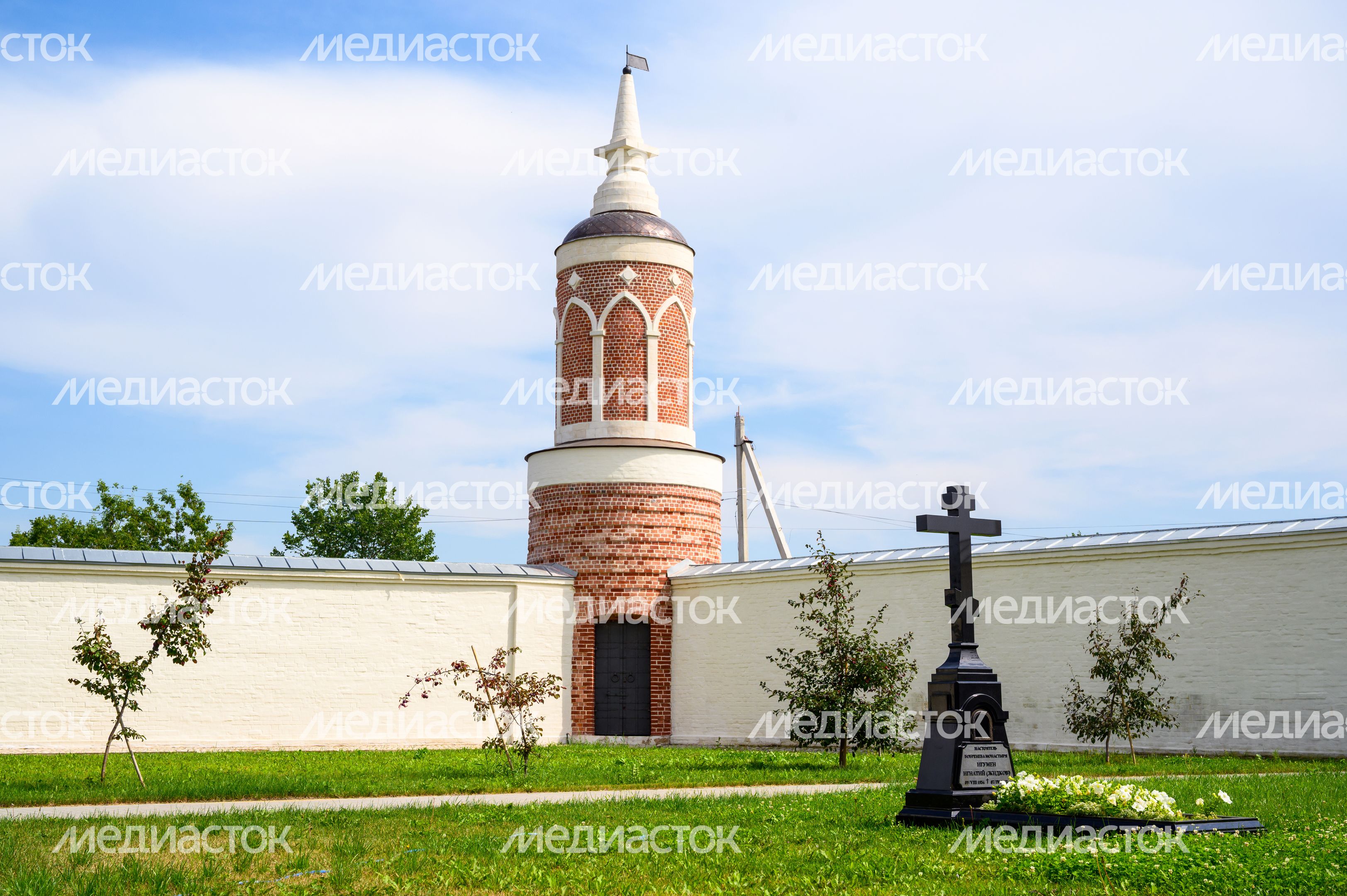 Богородице-Рождественский Бобренев мужской монастырь в селе Старое Бобренево округа Коломна Богородице-Рождественский Бобренев мужской монастырь в селе Старое Бобренево округа Коломна