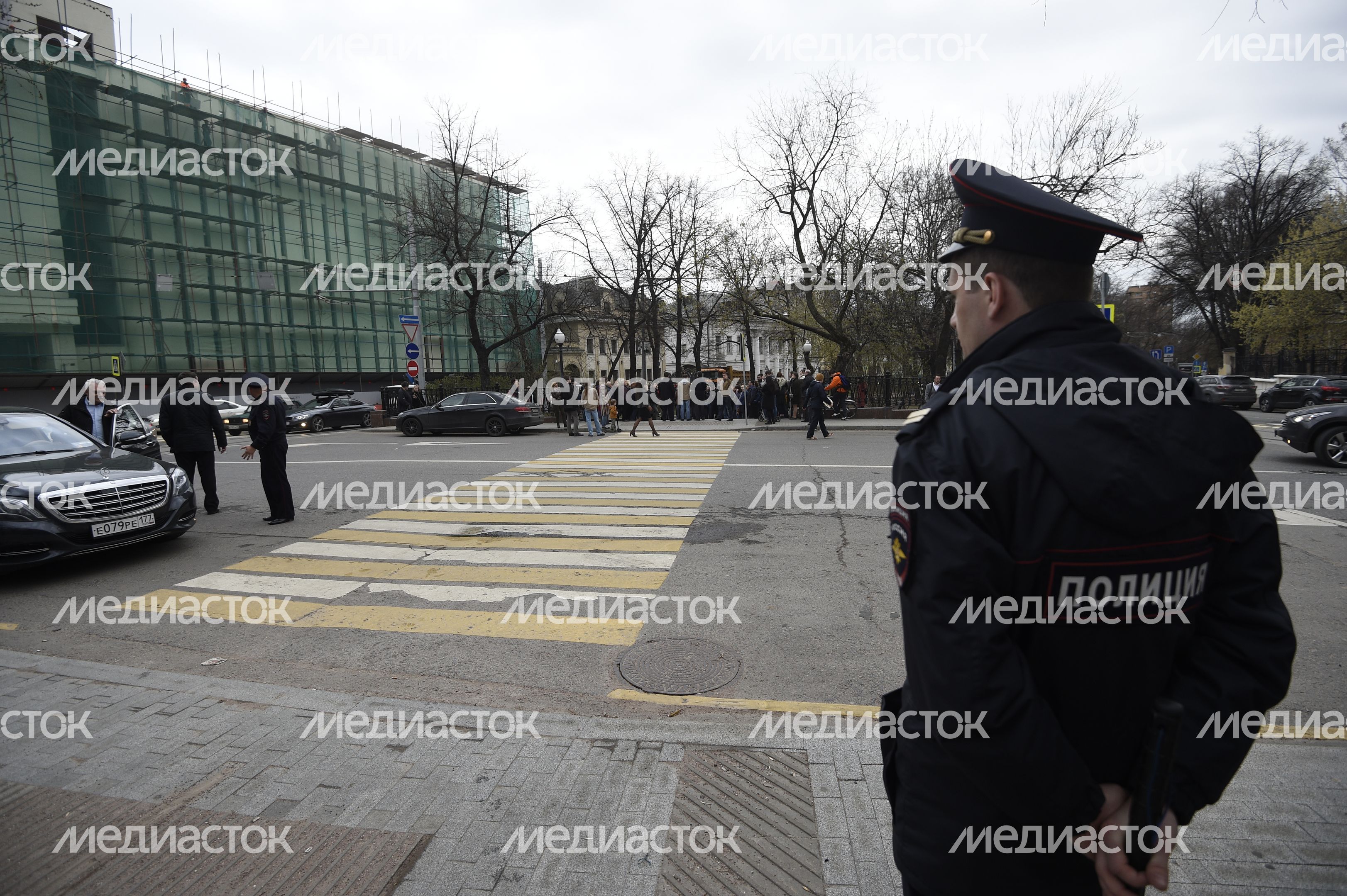 Народный сход в защиту Таганской АТС в Москве