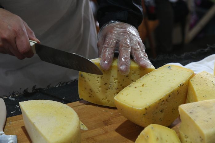 Открытие IV Всероссийского фестиваля фермерской продукции «Сыр. Пир. Мир»