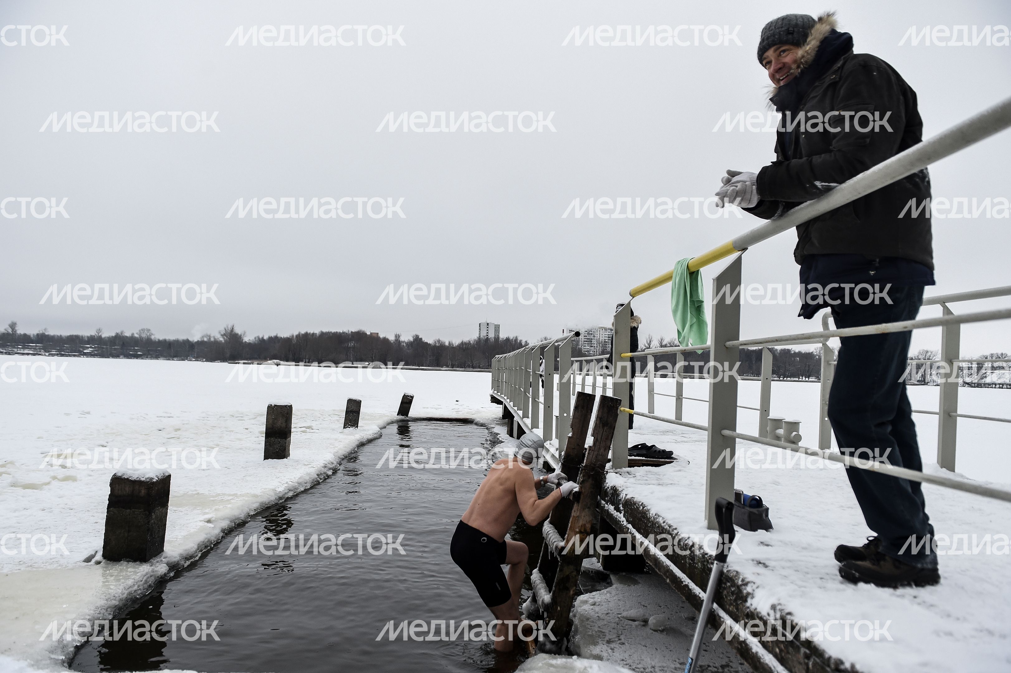 Купание моржей в Долгопрудном