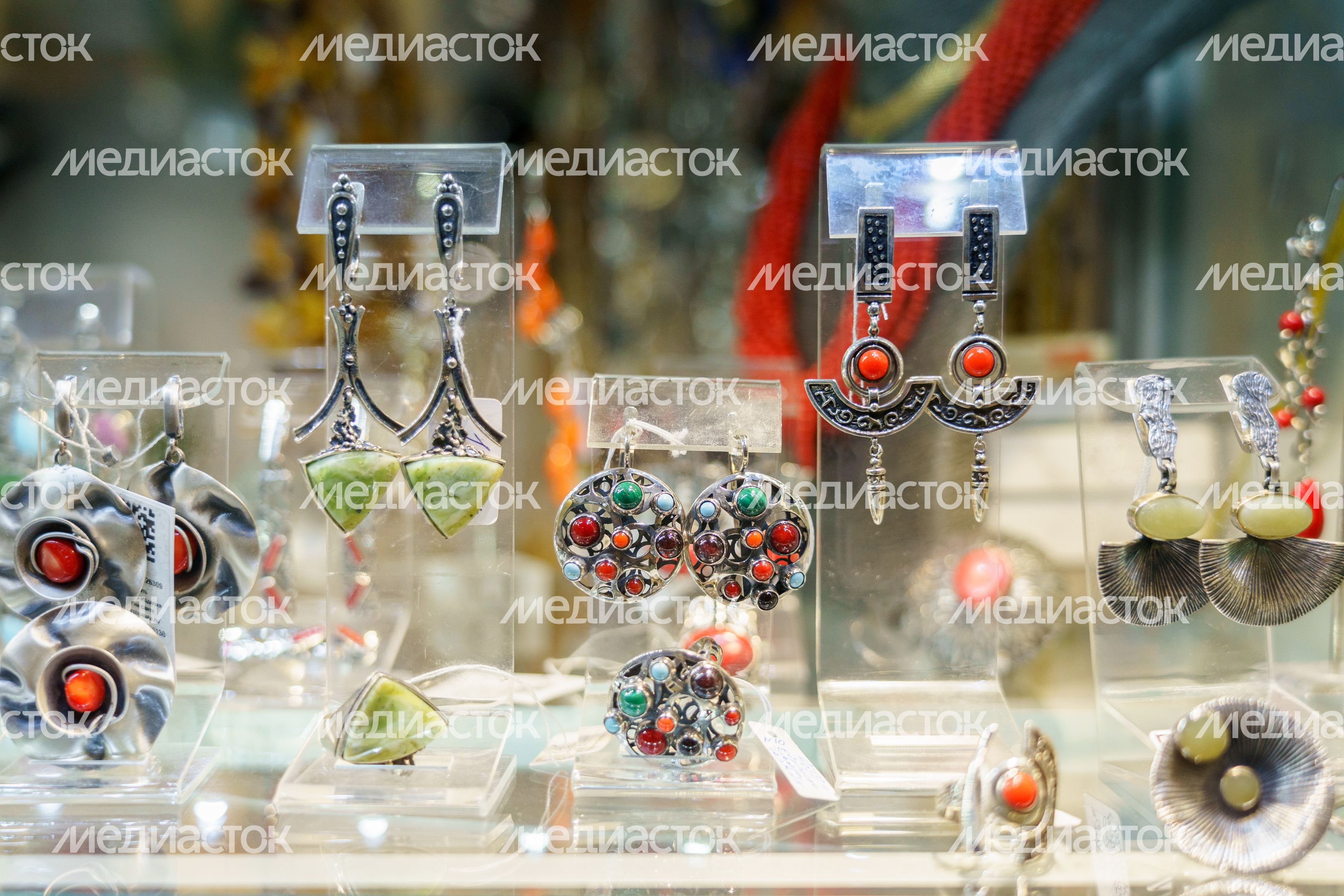 Мир народных художественных промыслов на выставке «Жар-птица» в Экспоцентре