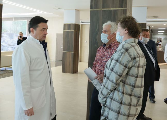 Андрей Воробьев и Валентина Матвиенко посетили Институт ядерной медицины в Химках