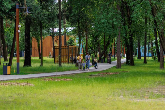 Парк «Папанинская дача» в микрорайоне Юбилейный города Королев