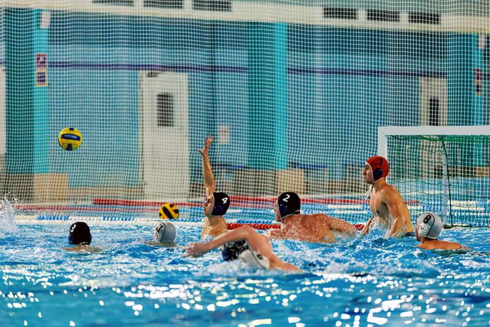 Соревнования по водному поло среди юношей в Чехове