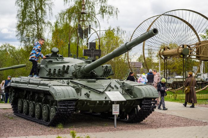 Военно-историческая реконструкция событий мая 1945 года в музее истории танка Т-34 в Мытищах