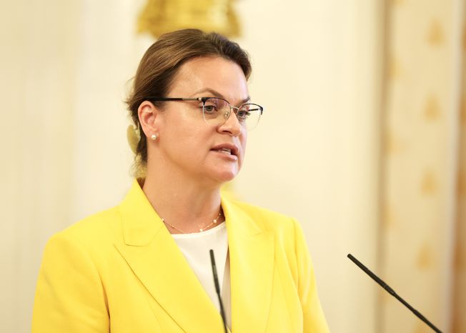 Анна Цивилёва на церемонии вручения дипломов ветеранам СВО
