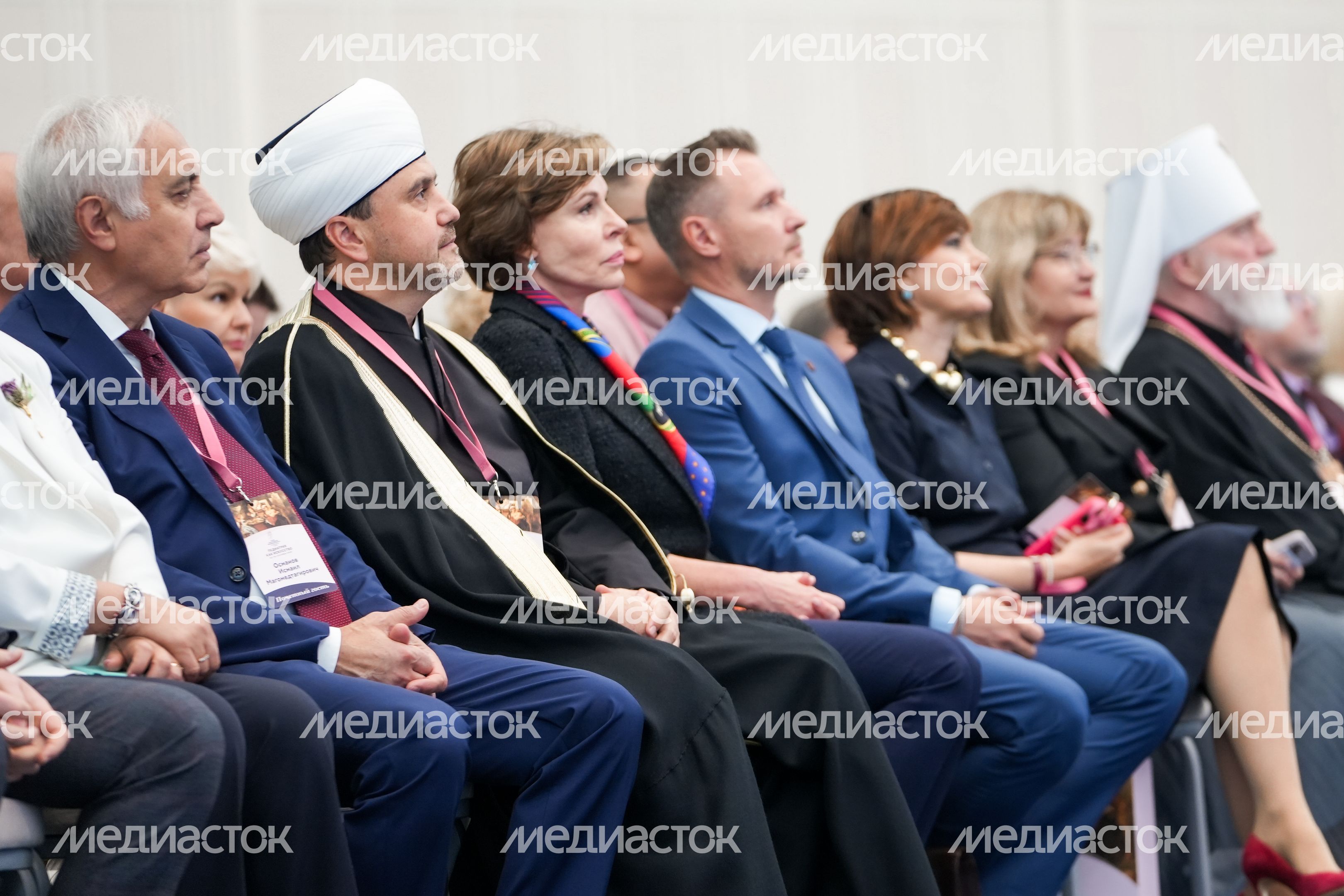 Специалисты из 86 регионов и 25 стран приехали на VII Съезд детских врачей «Педиатрия как искусство» Специалисты из 86 регионов и 25 стран приехали на VII Съезд детских врачей «Педиатрия как искусство»
