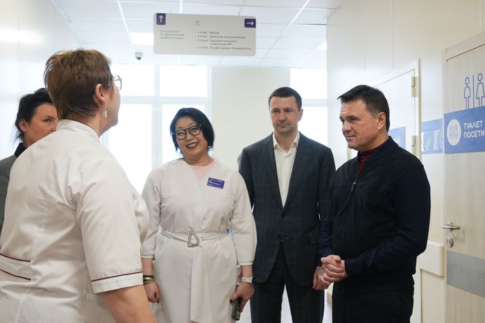Андрей Воробьев проверил работу Центральной городской поликлиники в Лобне