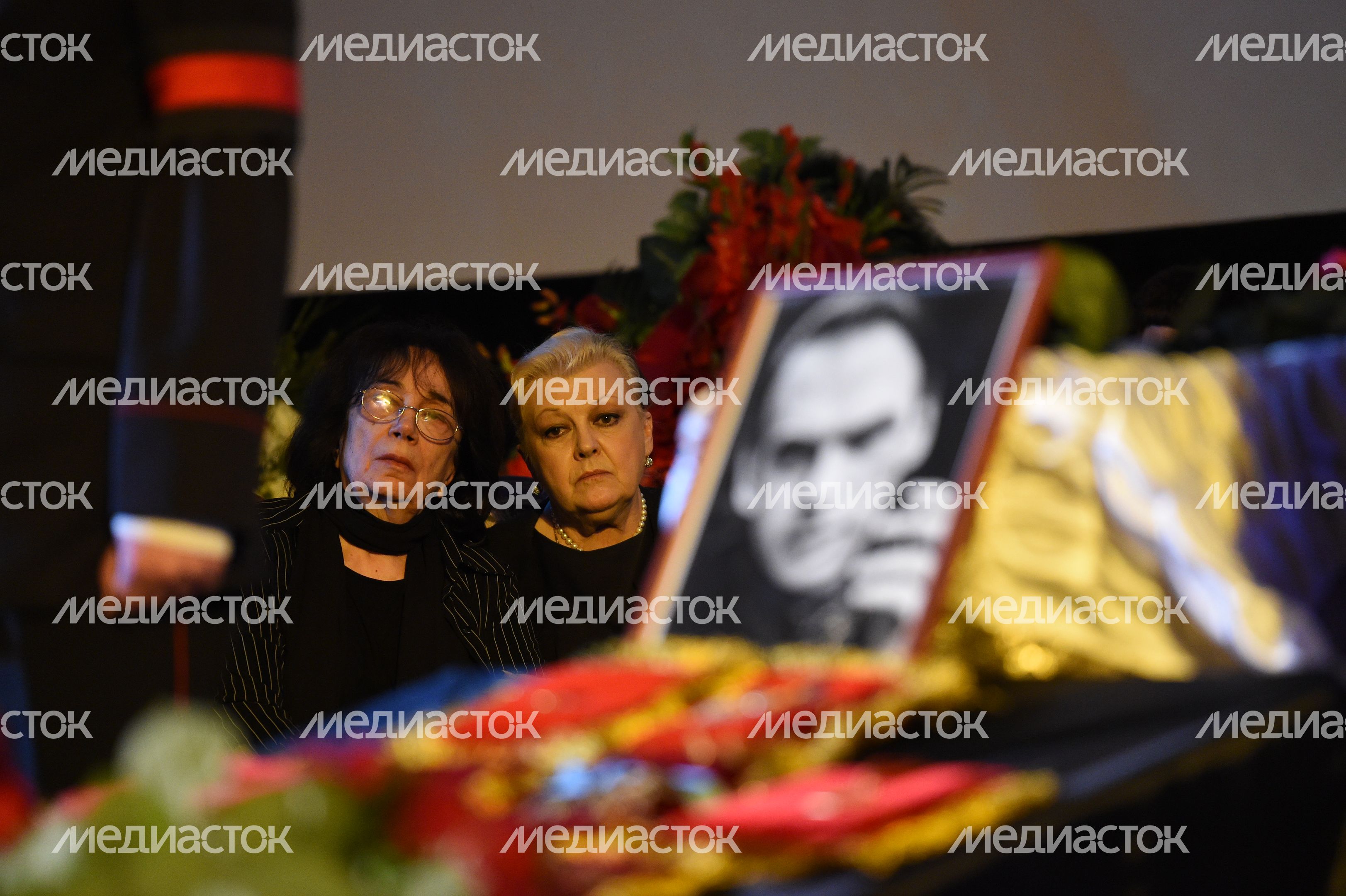 Прощание с актером Алексеем Баталовым в Доме кино в Москве