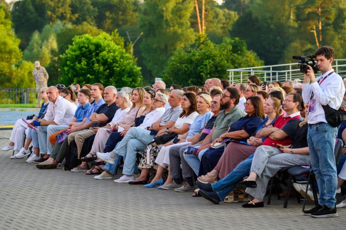 Зрители фестиваля классической музыки «Лето. Музыка. Музей» в Истре