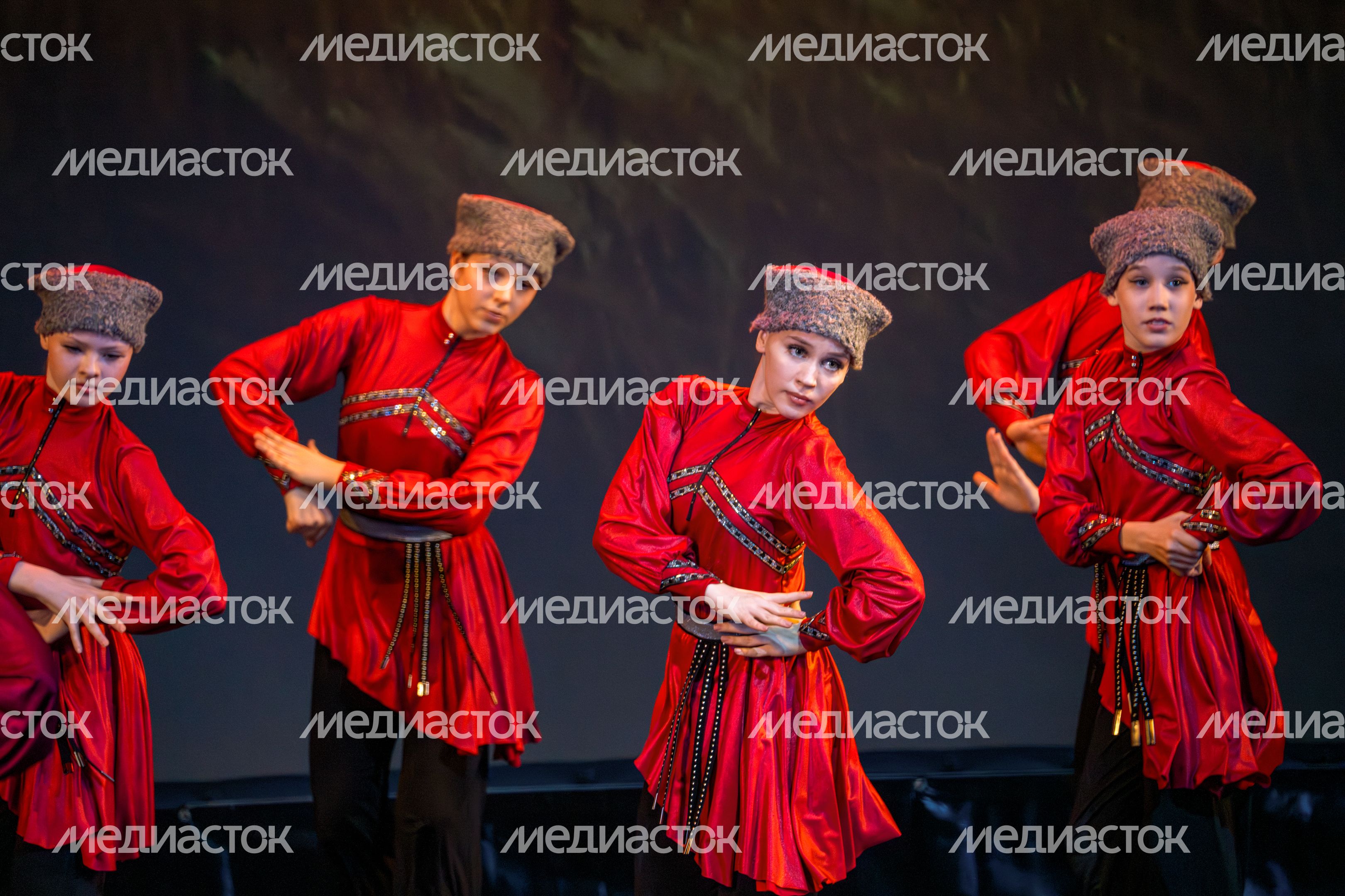 Гала-спектакль «Россия – душа моя» о русской культуре на сцене ДК «Подмосковье» в Красногорске Гала-спектакль «Россия – душа моя» о русской культуре на сцене ДК «Подмосковье» в Красногорске