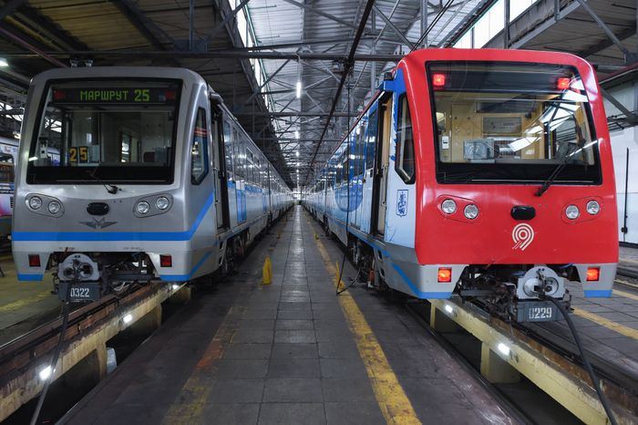 Запуск новогоднего поезда в Московском метрополитене