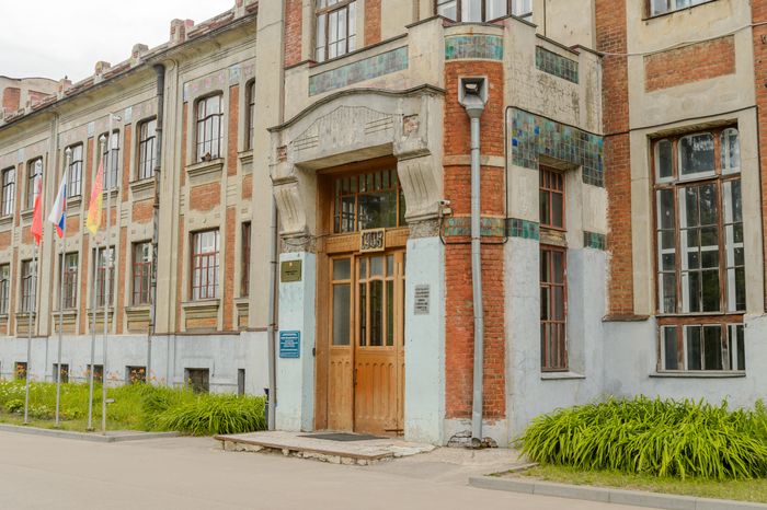 Здание начального училища