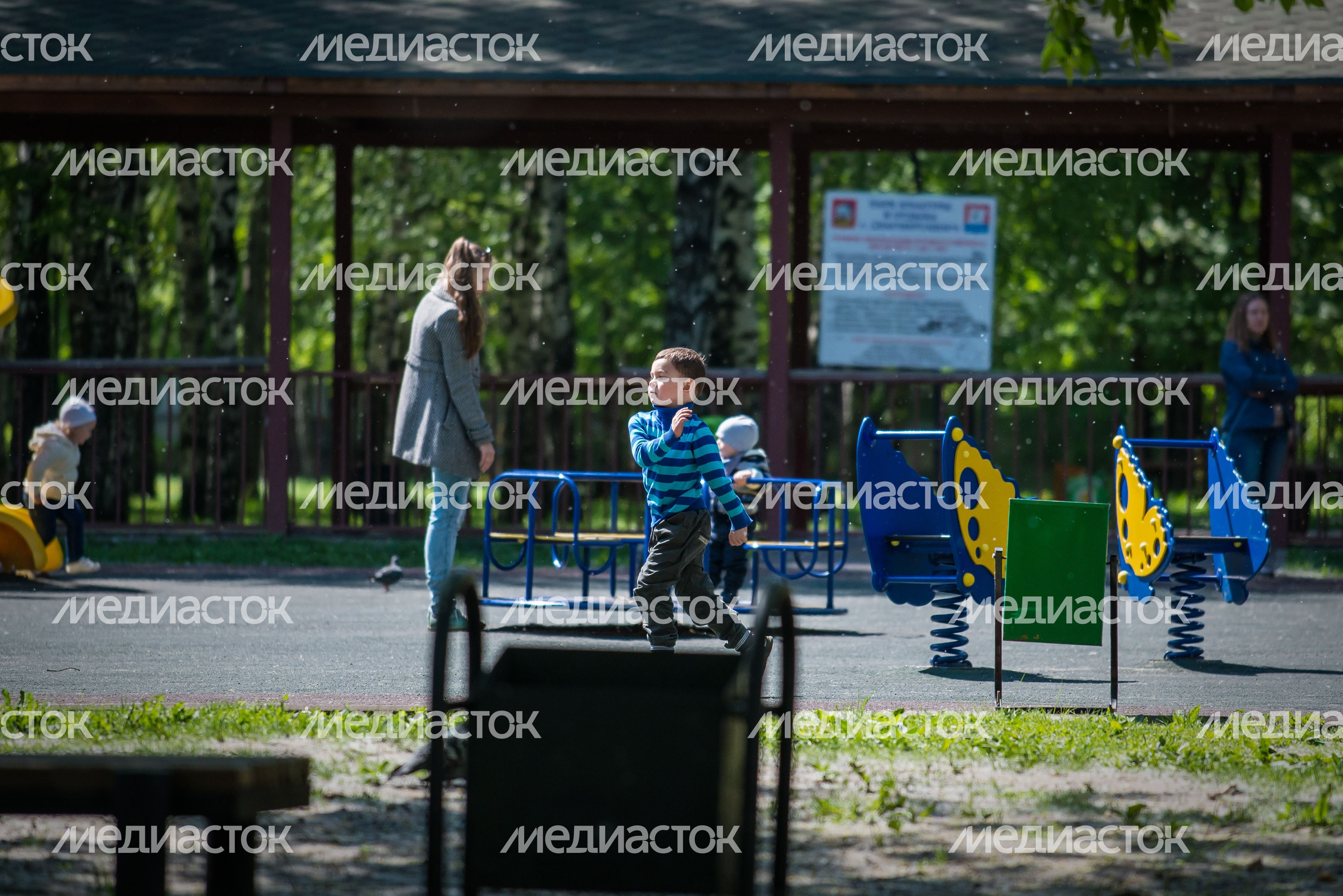 Детская площадка в Долгопрудном