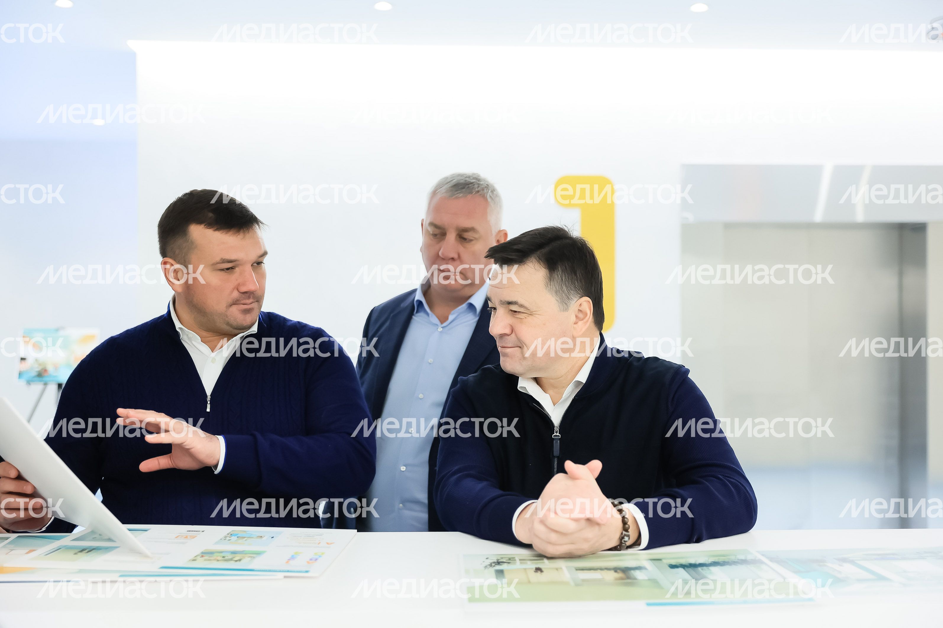 Посещение Губернатором Подмосковья стройплощадки Детской областной больницы в Красногорске