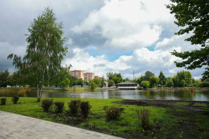 Благоустройство набережной пруда "Москвич" в Лобне