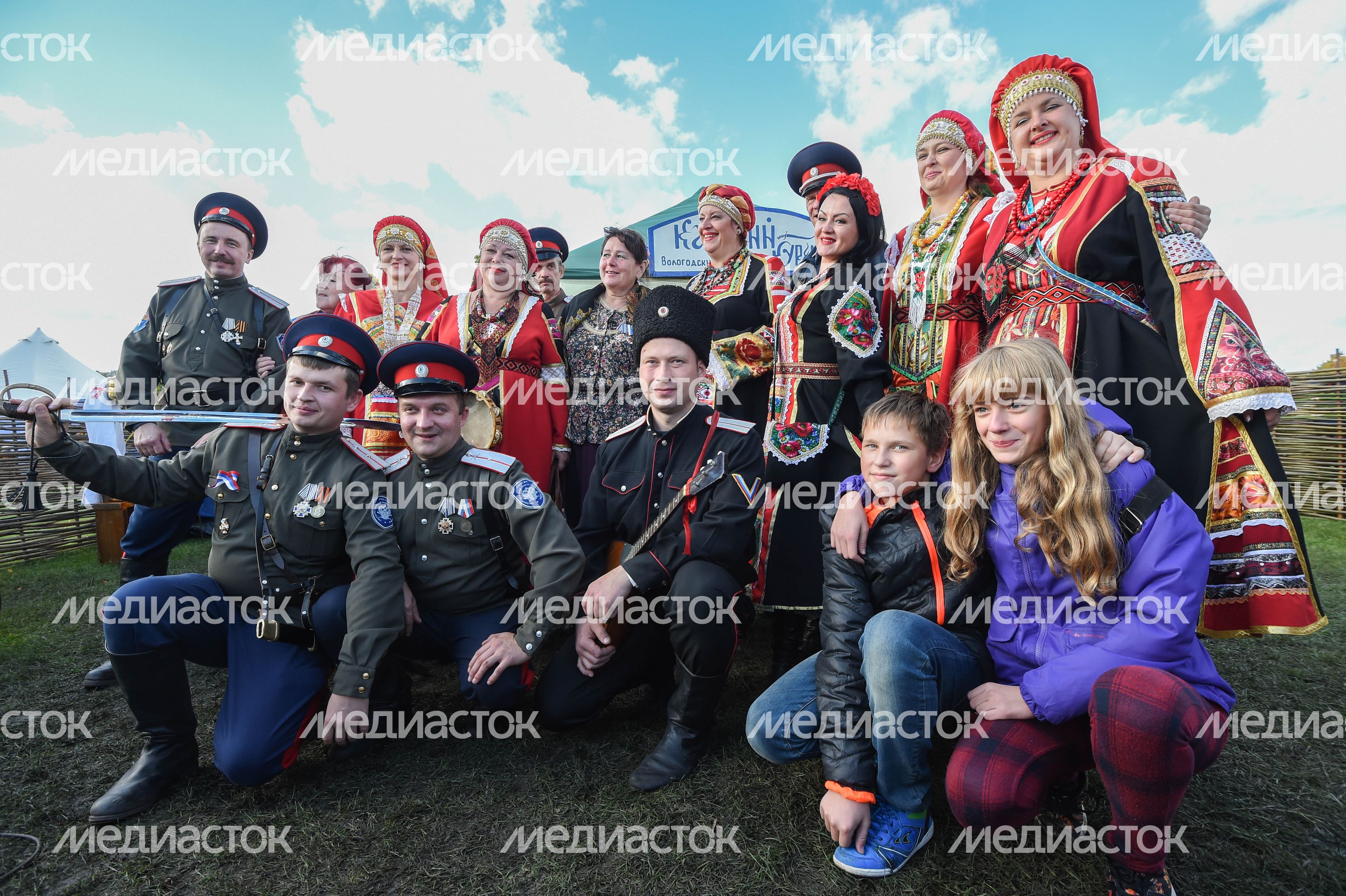 VI Международный фестиваль «Казачья станица – Москва» VI Международный фестиваль «Казачья станица – Москва»