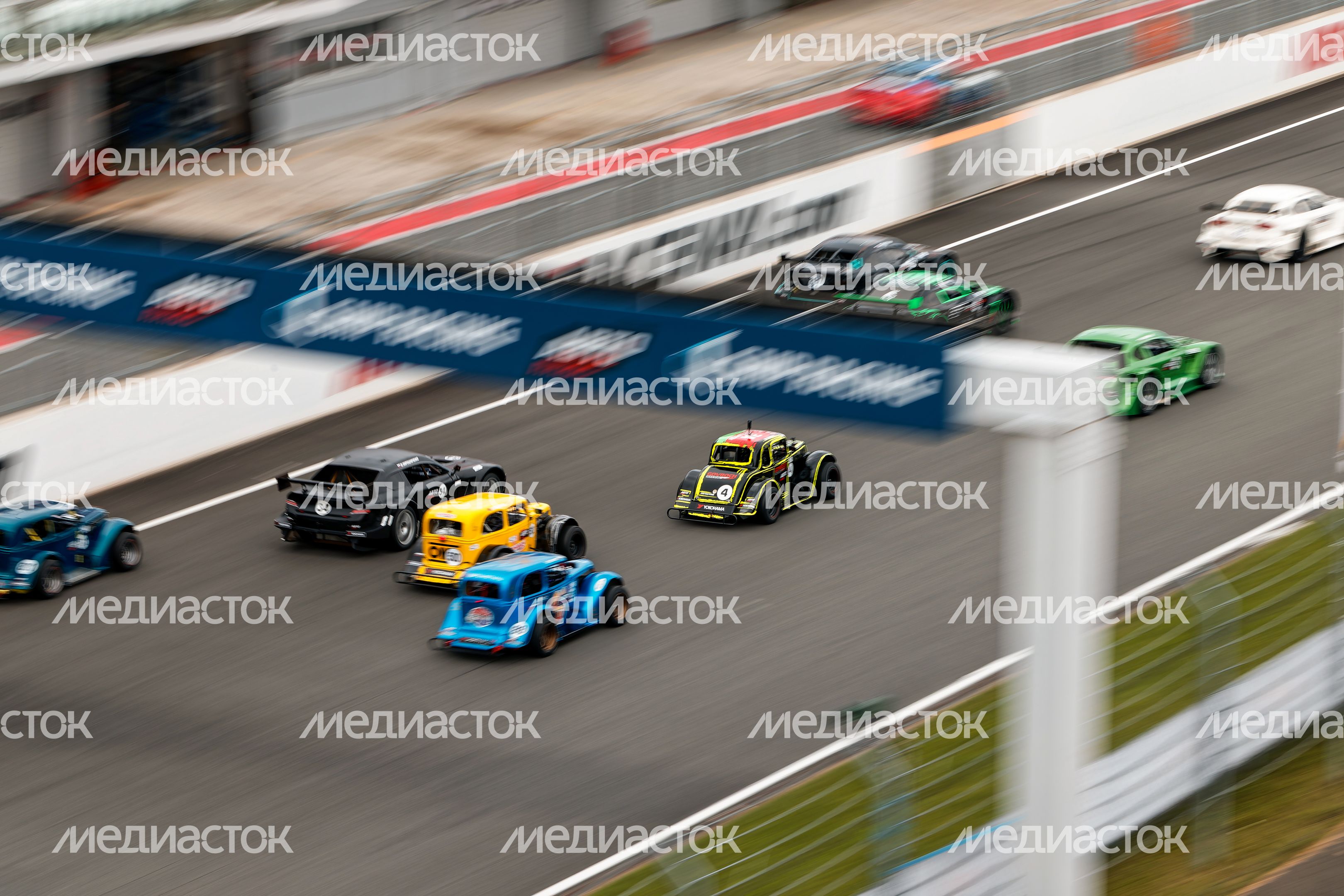 VI этап российской серии кольцевых гонок на автодроме Moscow Raceway
