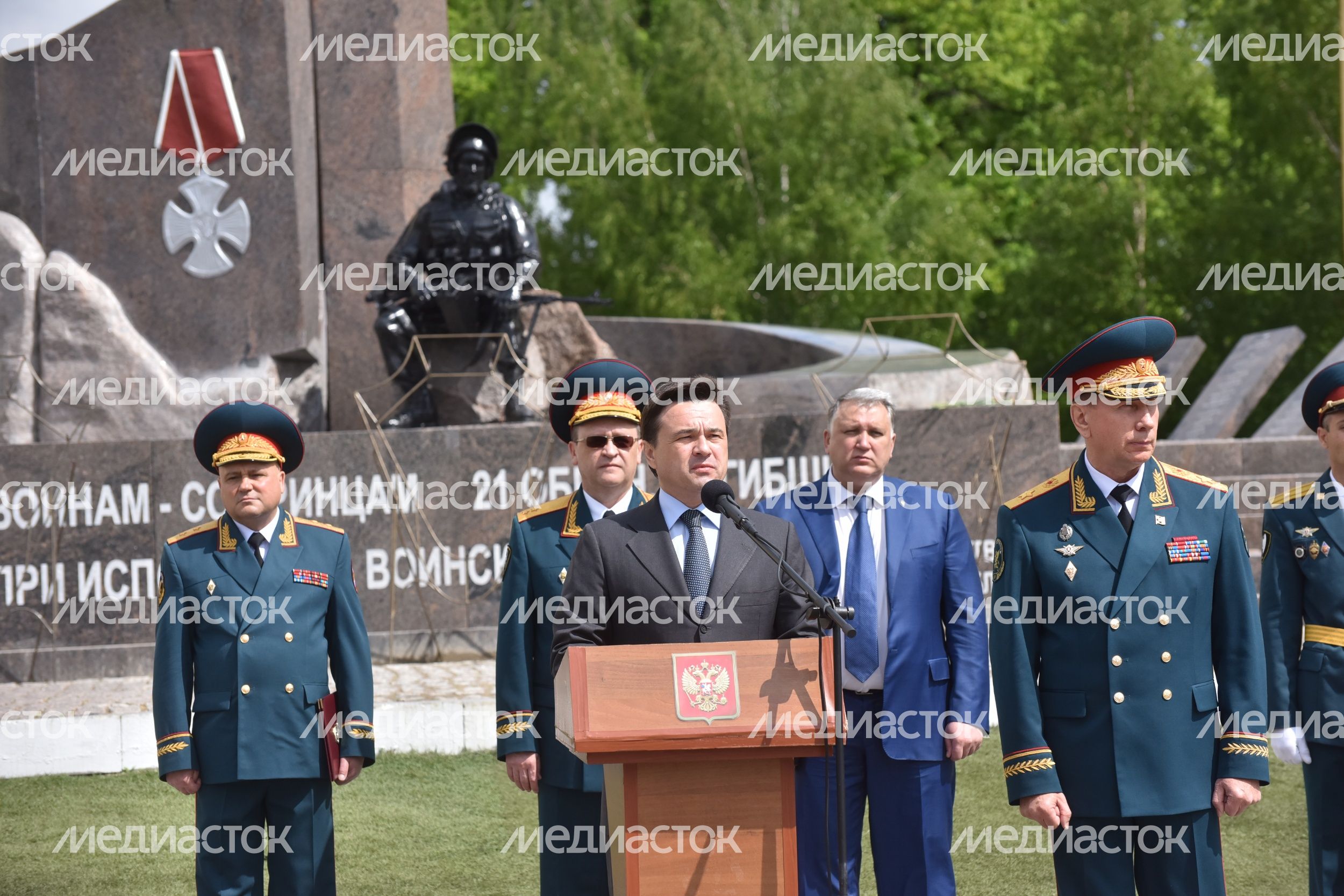 Церемония вручения ордена Жукова Софринской бригаде