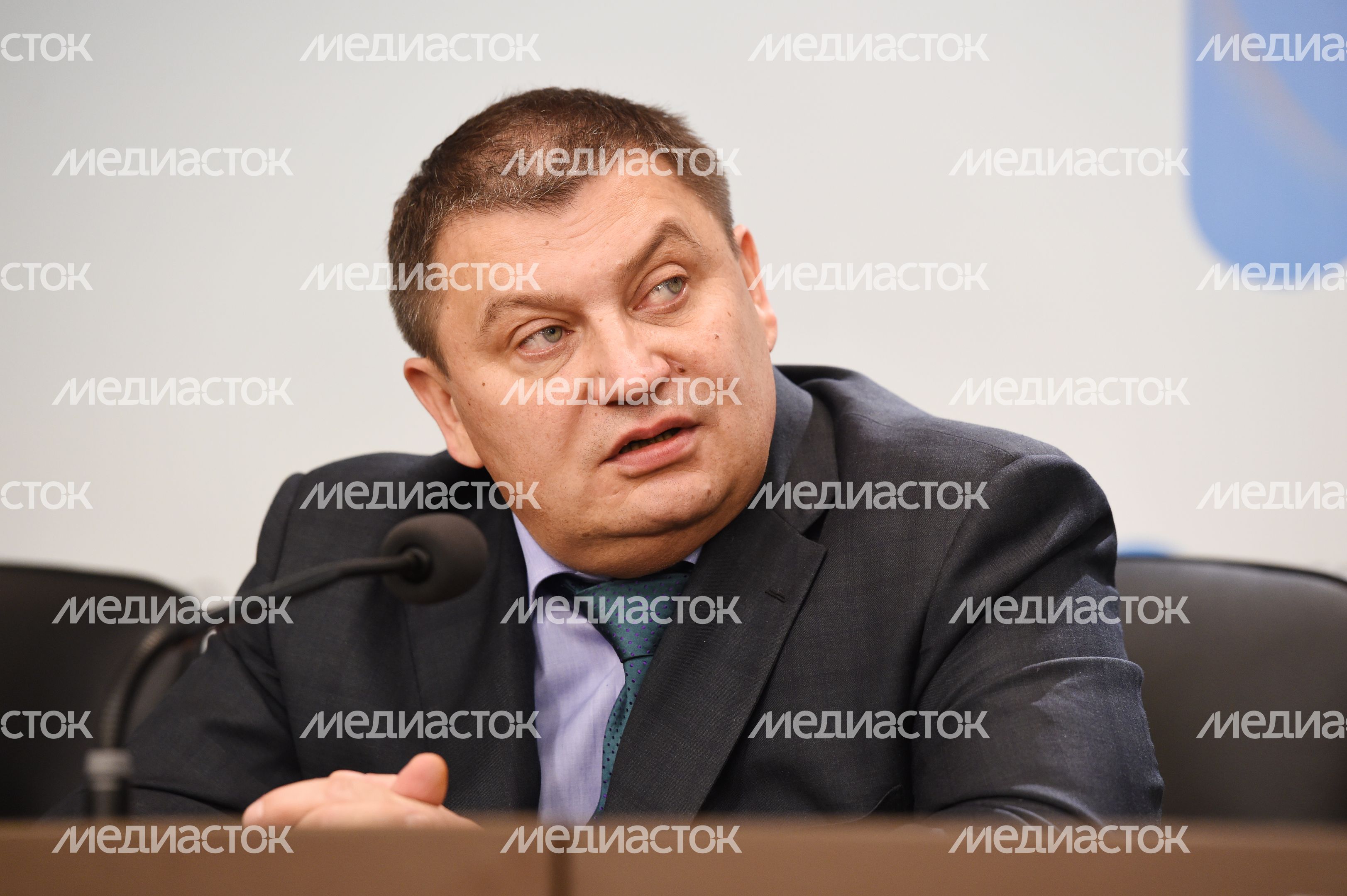 Пресс-конференция министра потребительского рынка и услуг Московской области Владимира Посаженникова Пресс-конференция министра потребительского рынка и услуг Московской области Владимира Посаженникова