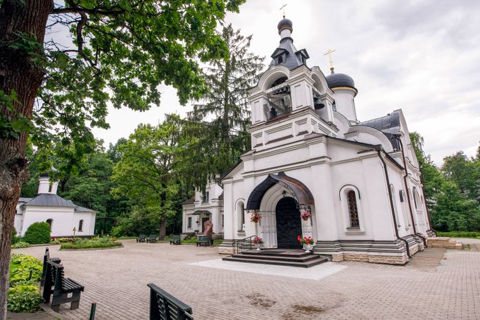 Сергиев Посад. Сергиевский храм