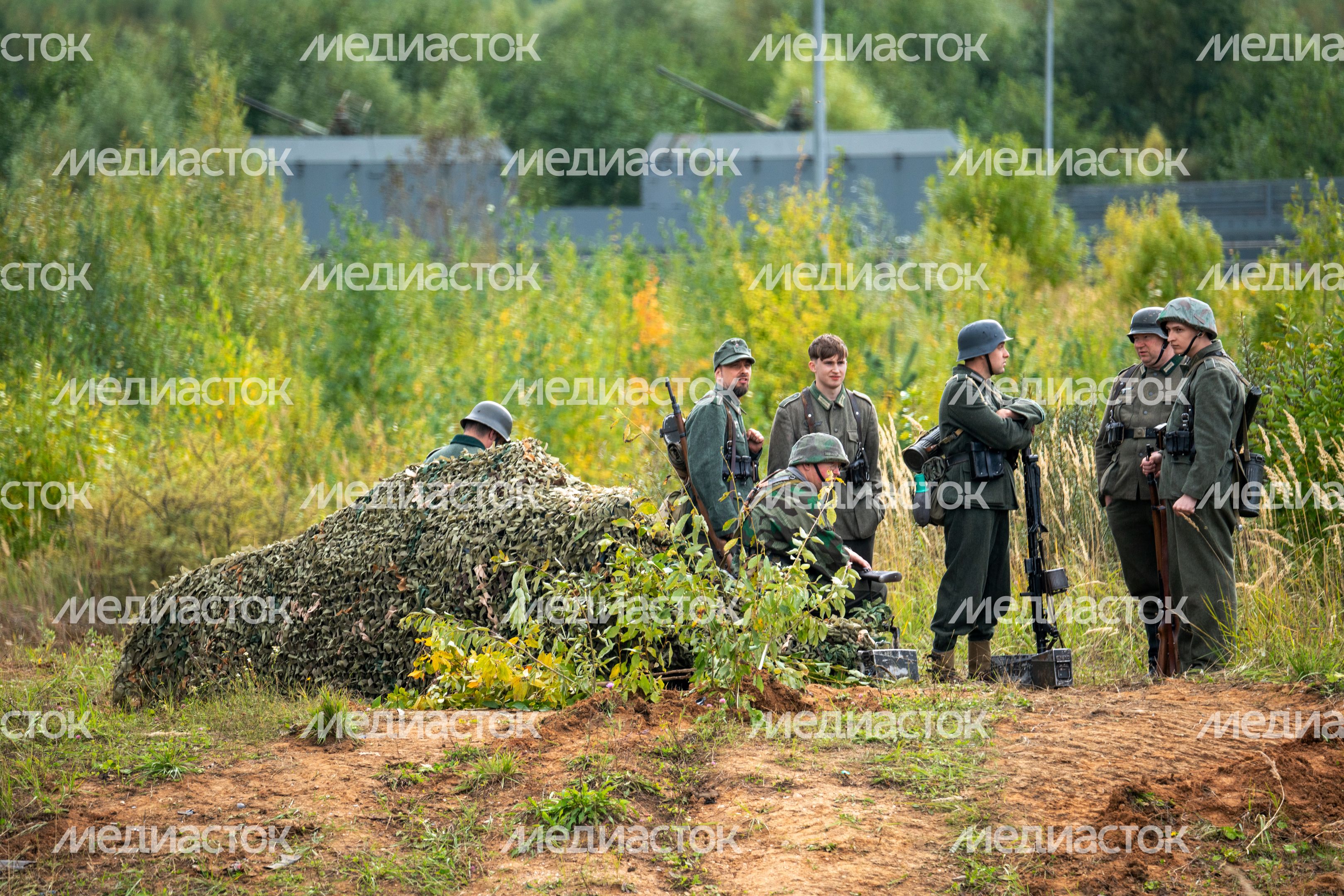 Военно-историческая реконструкция боя в День танкиста в парке «Патриот» Одинцовского округа Военно-историческая реконструкция боя в День танкиста в парке «Патриот» Одинцовского округа