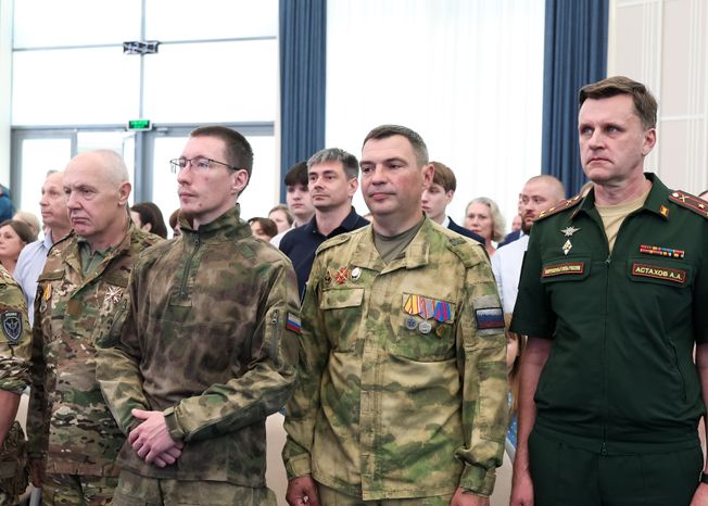 Бойцы отряда БАРС получили государственные награды